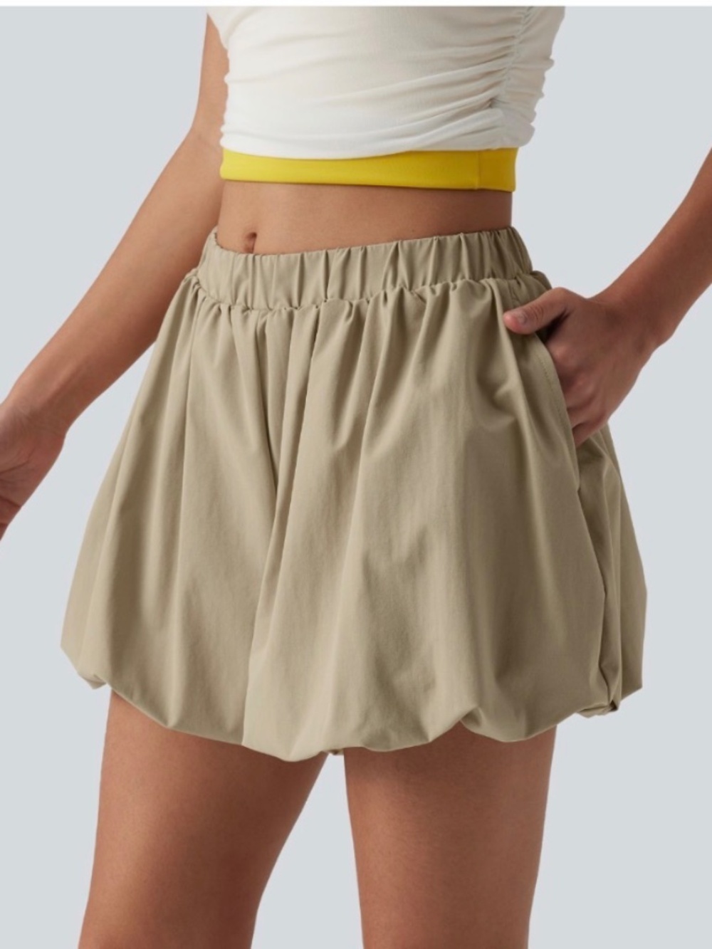 NWT Halara Mid Rise Stretchy Poplin Casual Bubble Shorts with Pockets Size large - Picture 4 of 5